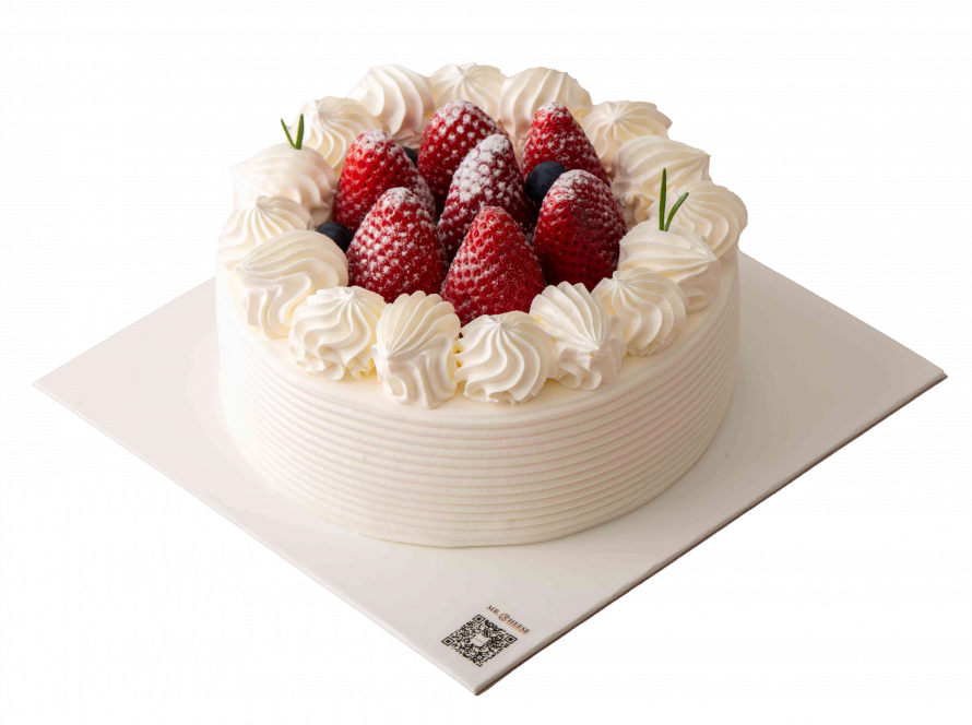 Round Strawberry Cake